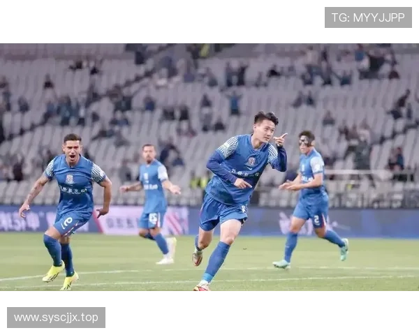 上海申花争冠稳定性面临考验：关键阶段表现波动对竞争格局带来变化